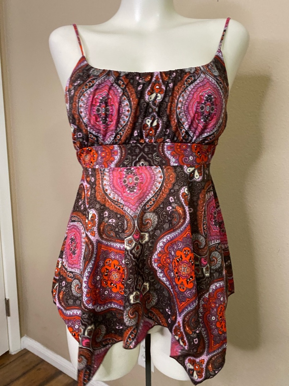 Self Esteem Pink red Paisley boho Spaghetti‑Strap Handkerchief Hem top S